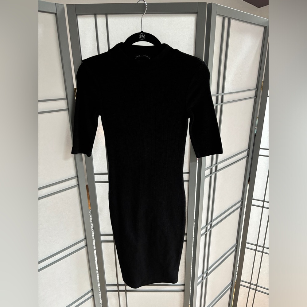 Zara dress. Black. Size small.